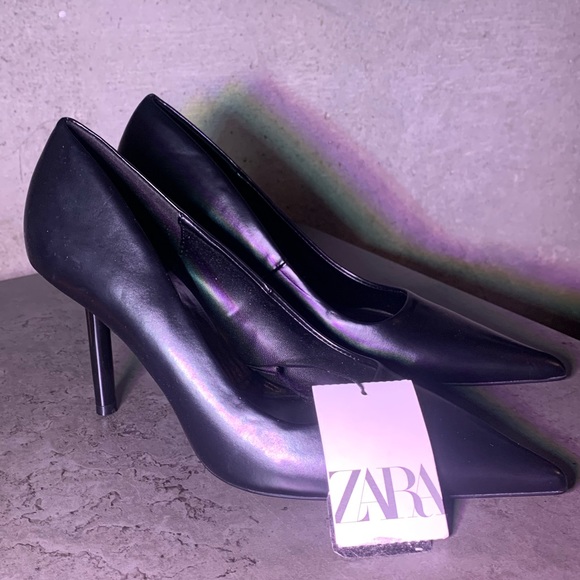 Zara Black Heels - Picture 2 of 5
